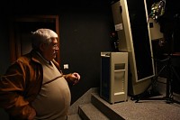 José Sá, com 72 anos, recorda histórias vividas no Cine-Teatro de Estarreja